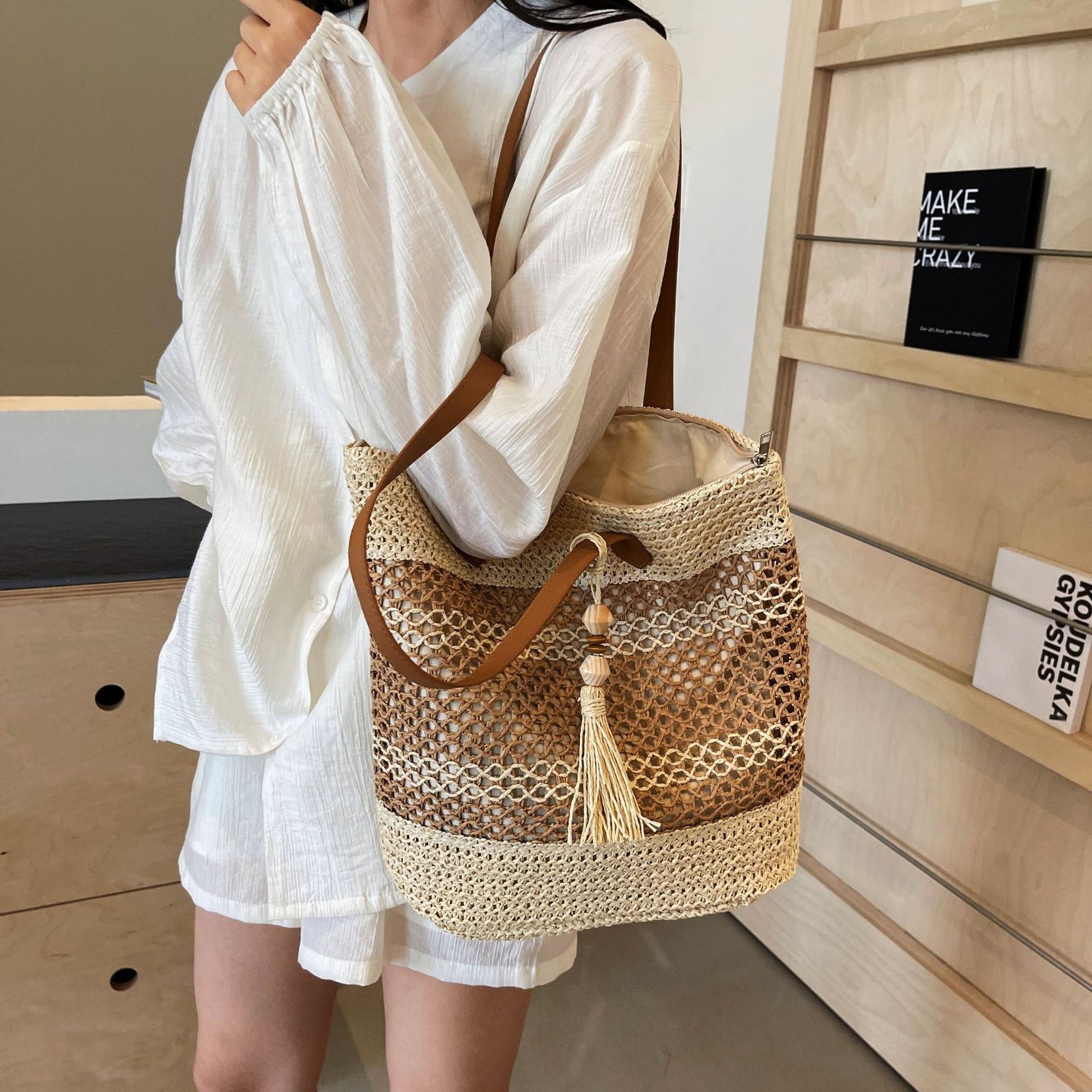 Women Summer Stripe Straw Sholder Bags - Image 2