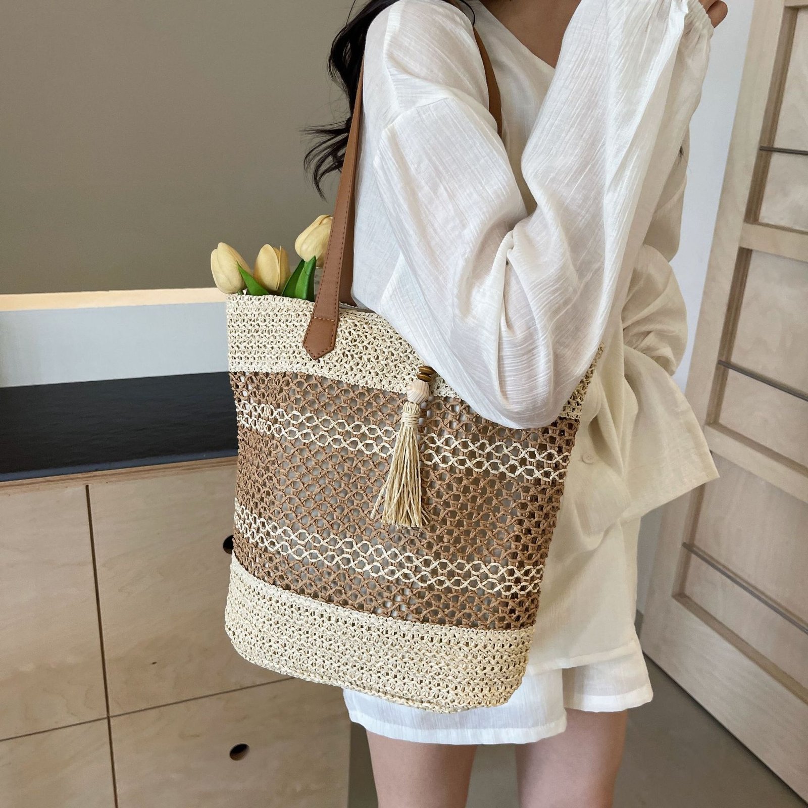 Women Summer Stripe Straw Sholder Bags - Image 4